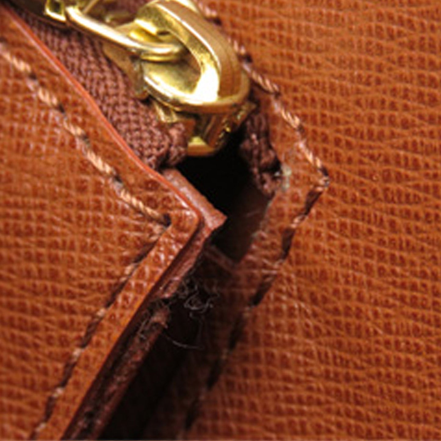 Louis-Vuitton Monogram Porte Documents Bandouliere