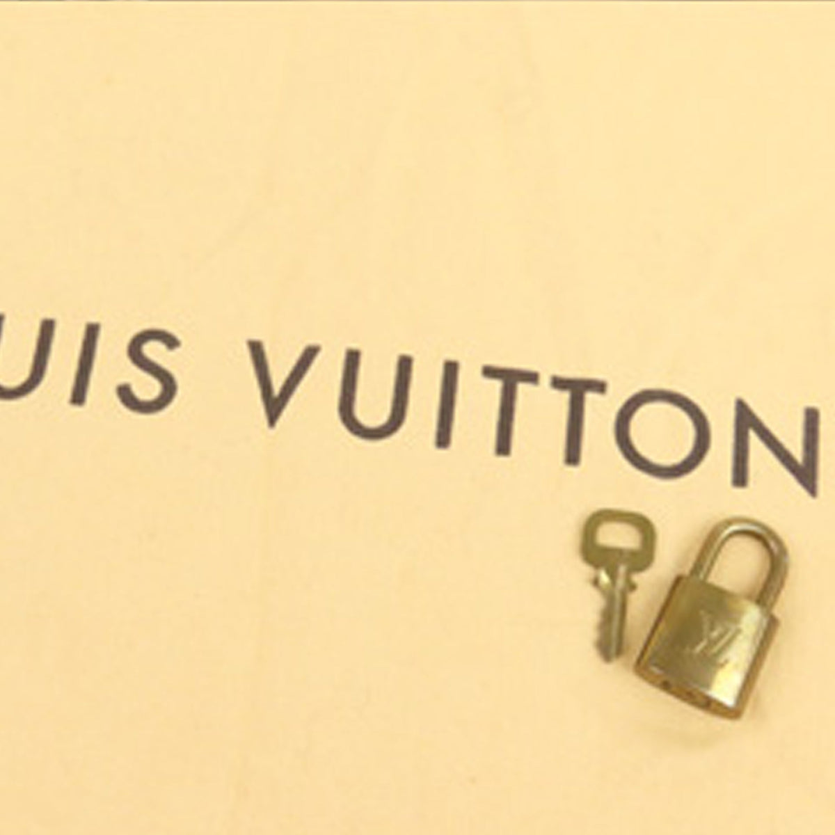 Louis-Vuitton Damier Ebene Greenwich PM