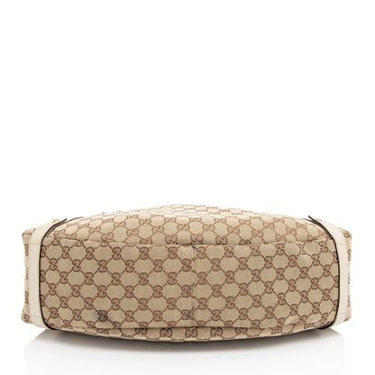 Gucci GG Canvas Abbey Medium Shoulder Bag (SHF-KbPV8L)