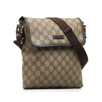 Gucci GG Supreme Crossbody Bag (SHG-Eqc1KN)