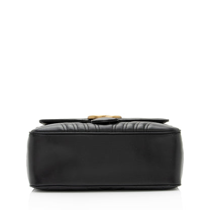 Gucci Matelasse Leather GG Marmont Top Handle Zip Around Small Shoulder Bag (SHF-wK4h1j)