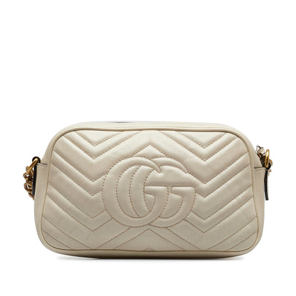 Gucci Small GG Marmont Matelasse Crossbody (SHG-ojfwJO)