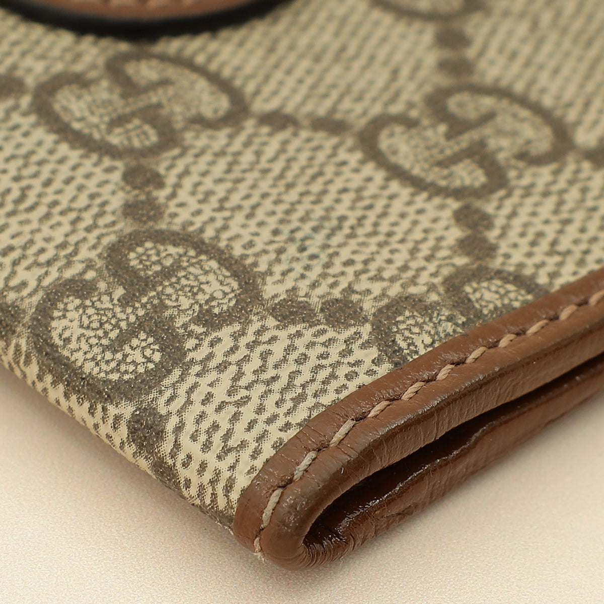 Gucci Bicolor GG Supreme Interlocking G Card Case