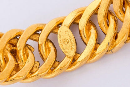 Chanel CC Logo Bangle Bracelet Gold, no Dust Cover & Box