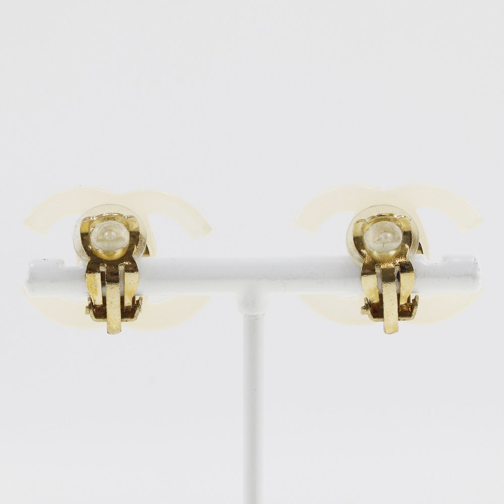 CHANEL Earring plastic White COCO Mark Women Used