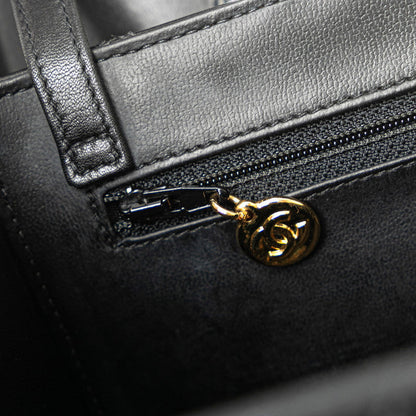 Chanel CC Vanity Case Leather Shoulder Bag in Good condition