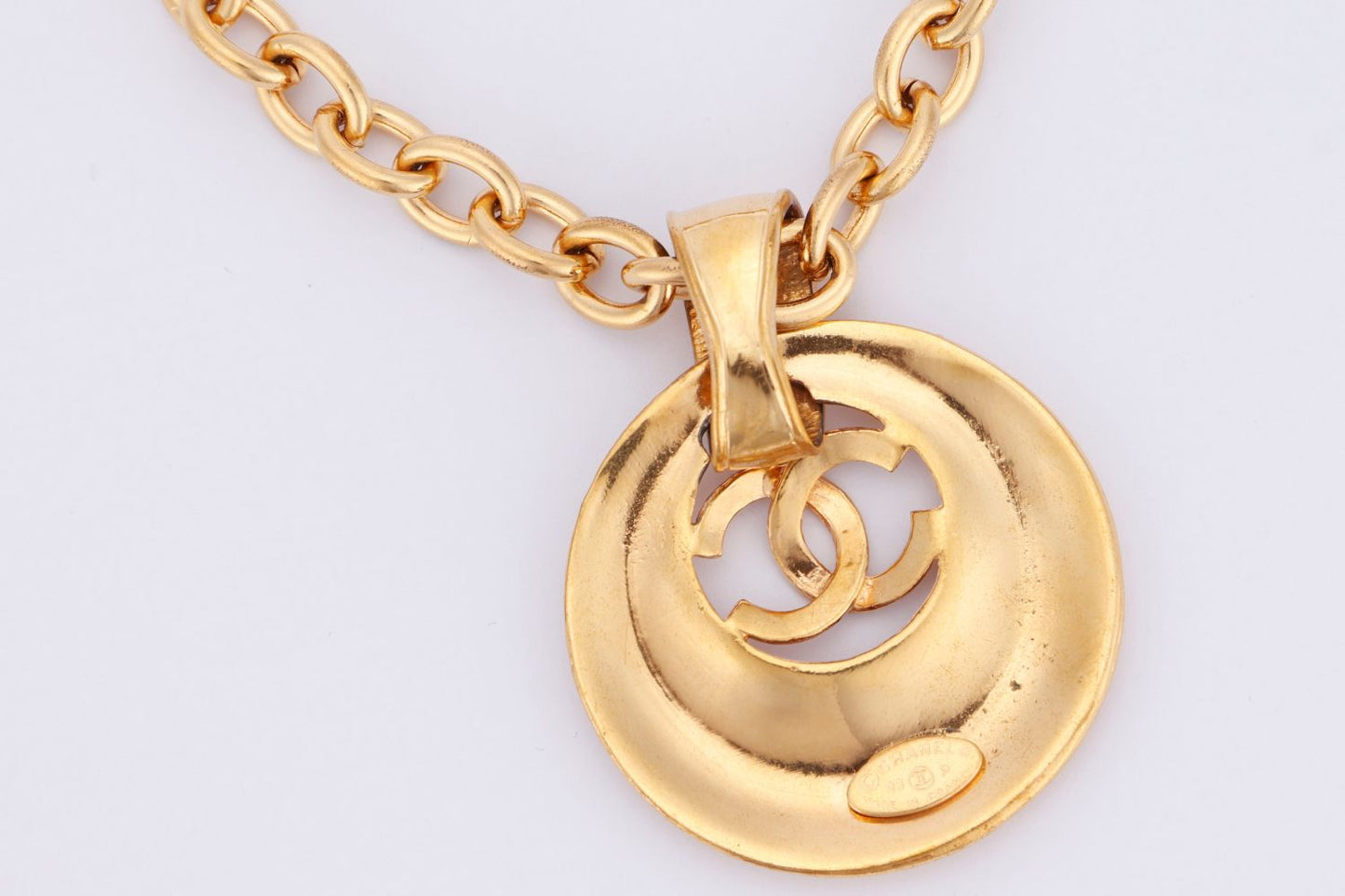 Chanel Gold Plated Necklace with Large Diameter 5cm CC Pendant, long 72cm, with Box