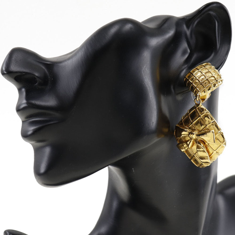 CHANEL Earring Plated Gold gold quilting Women Used