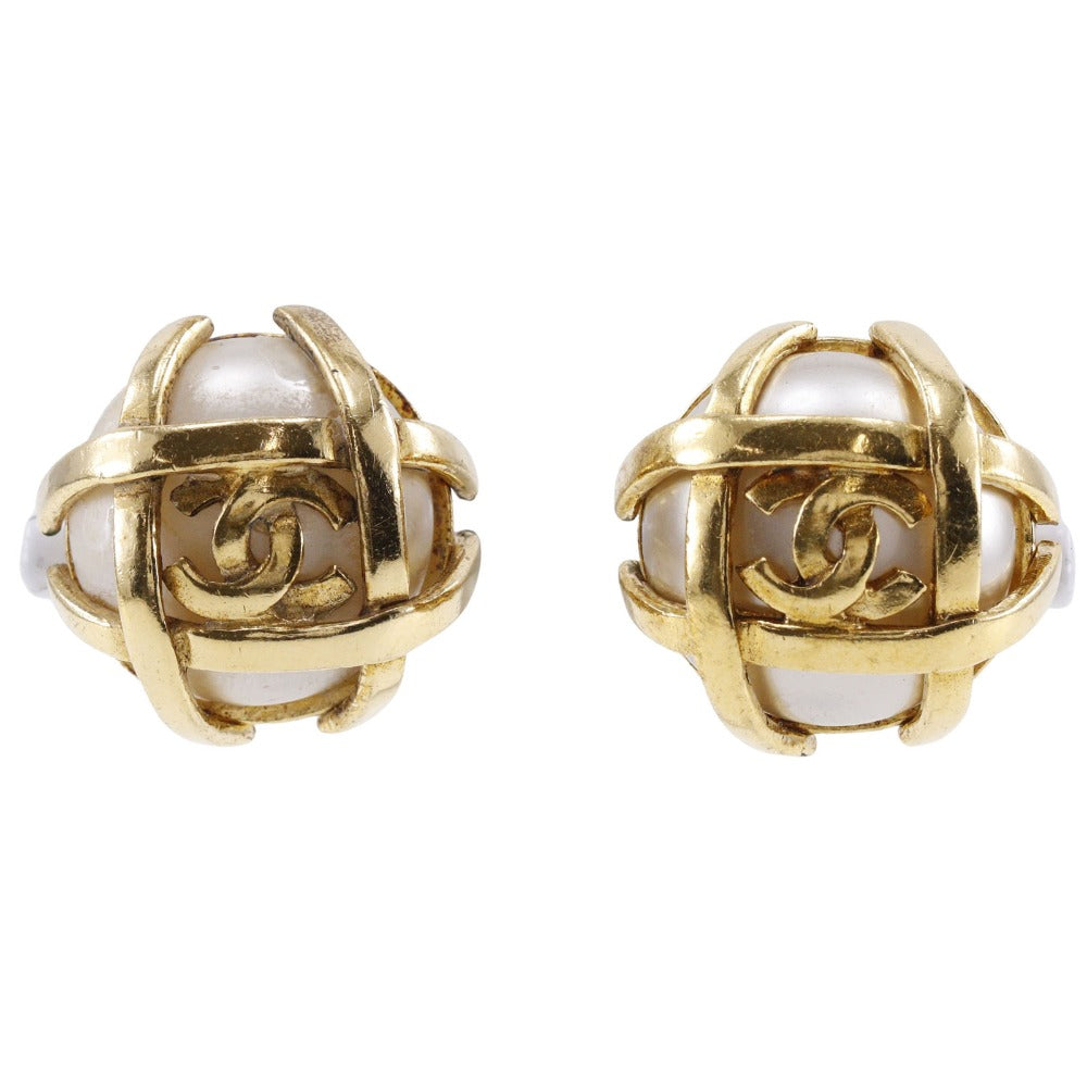 CHANEL Earring Plated Gold, Faux Pearl gold vintage COCO Mark