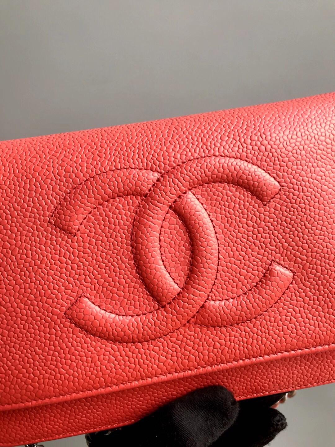 Timeless CC Wallet on Chain in Red Caviar