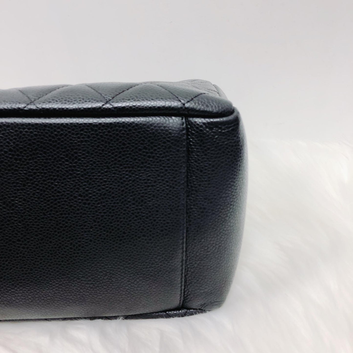GST Caviar Tote Bag Black SHW