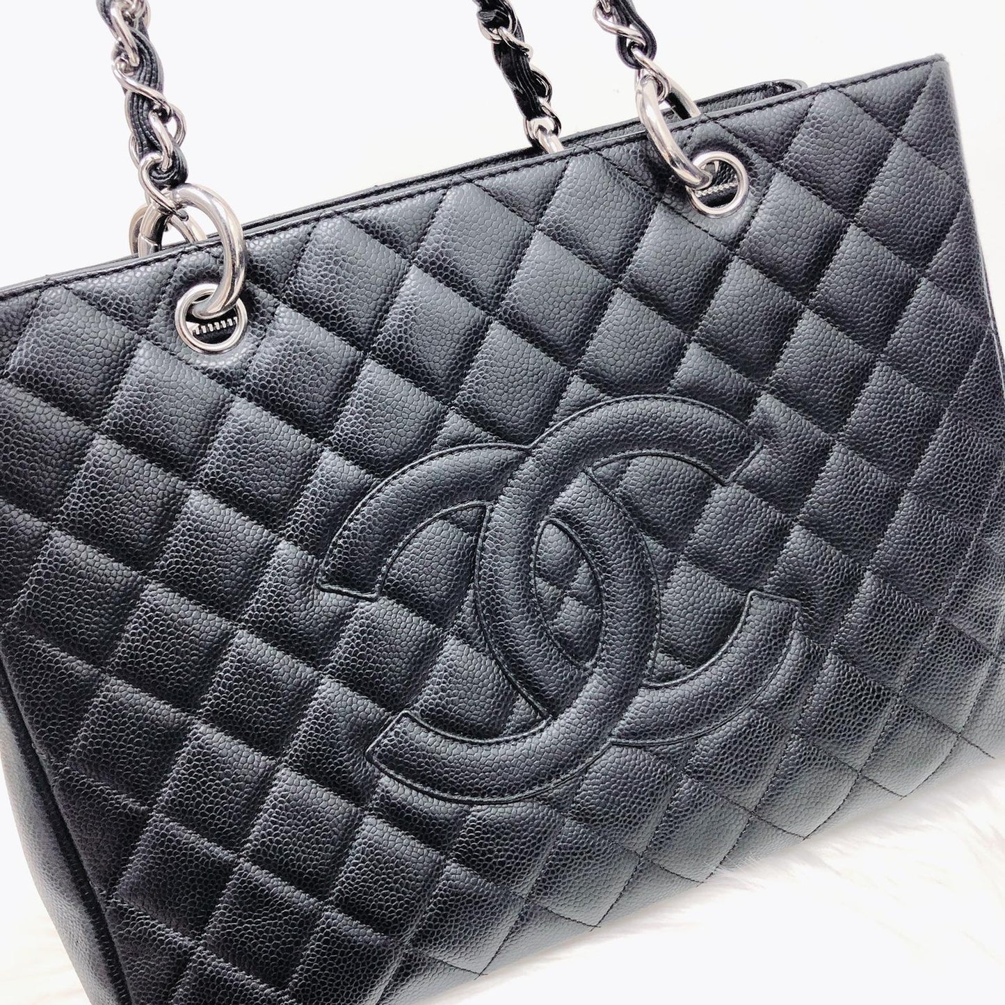 GST Caviar Tote Bag Black SHW