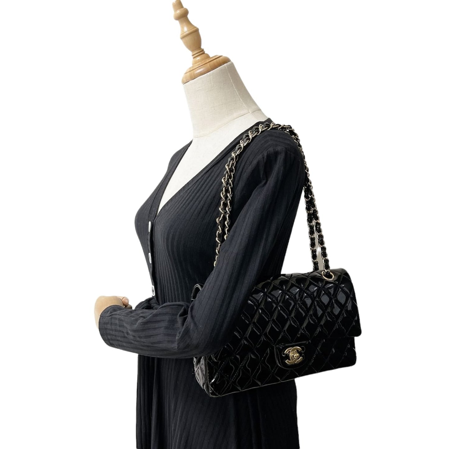 Medium Classic Double Flap Patent Black GHW