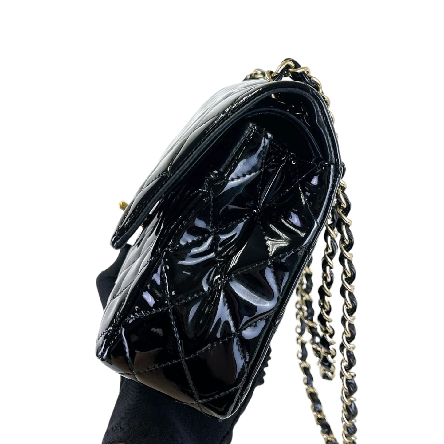 Medium Classic Double Flap Patent Black GHW