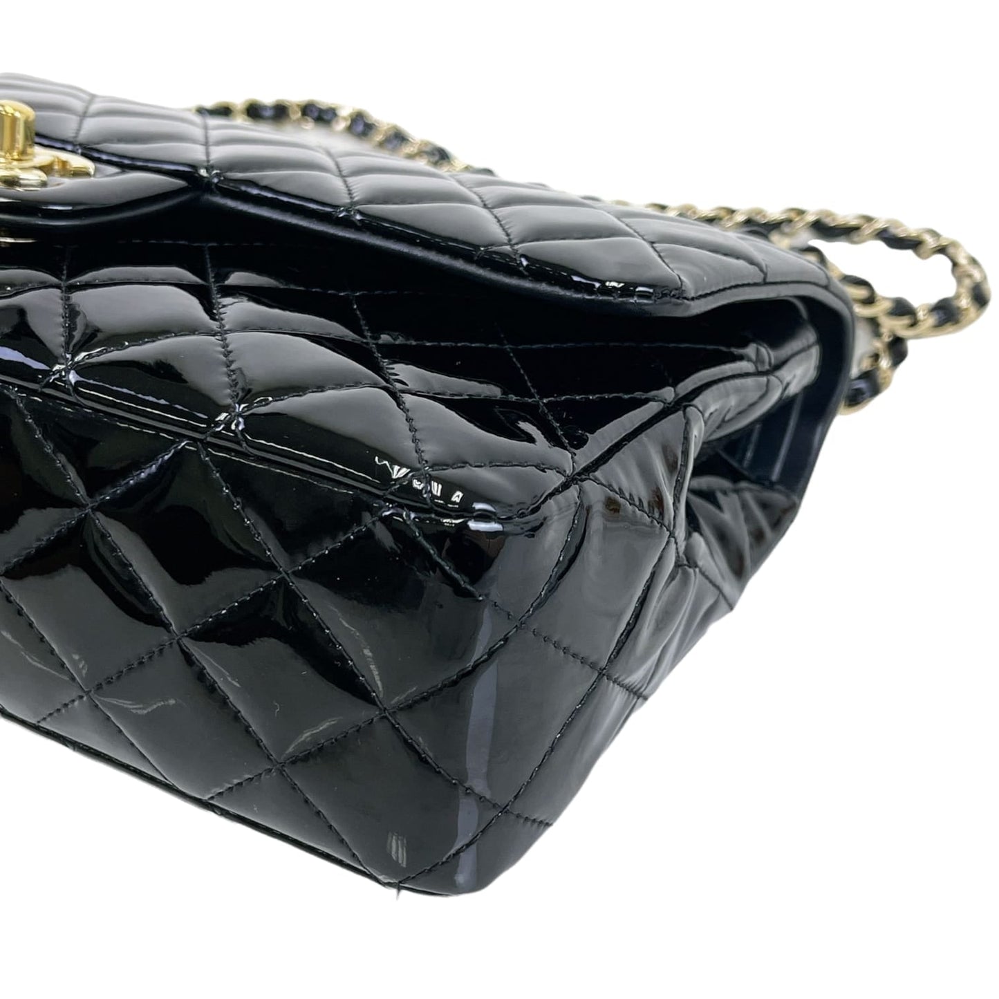 Medium Classic Double Flap Patent Black GHW