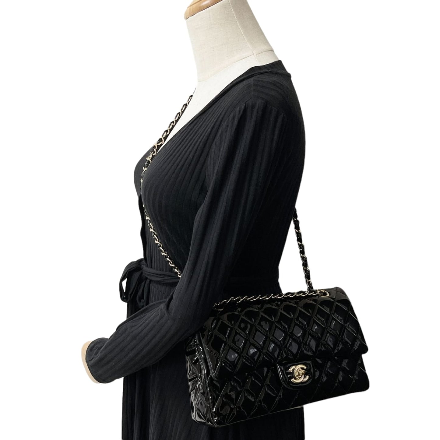 Medium Classic Double Flap Patent Black GHW