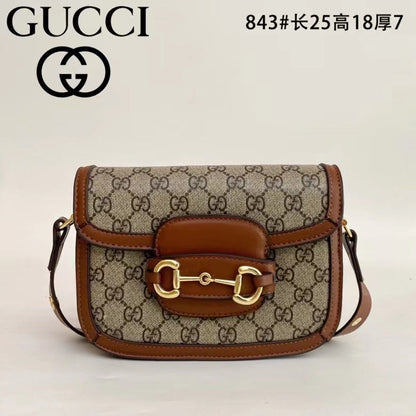 Gucci Horsebit Shoulder Handbag