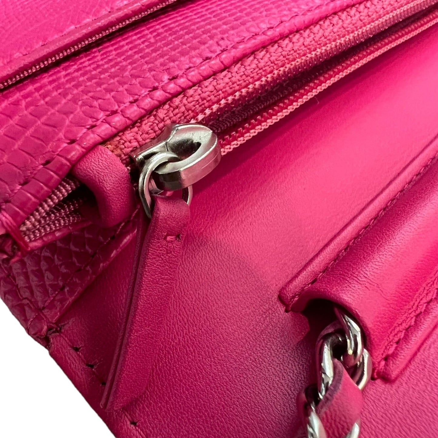 Wallet on Chain WOC Lizard Leather Hot Pink SHW