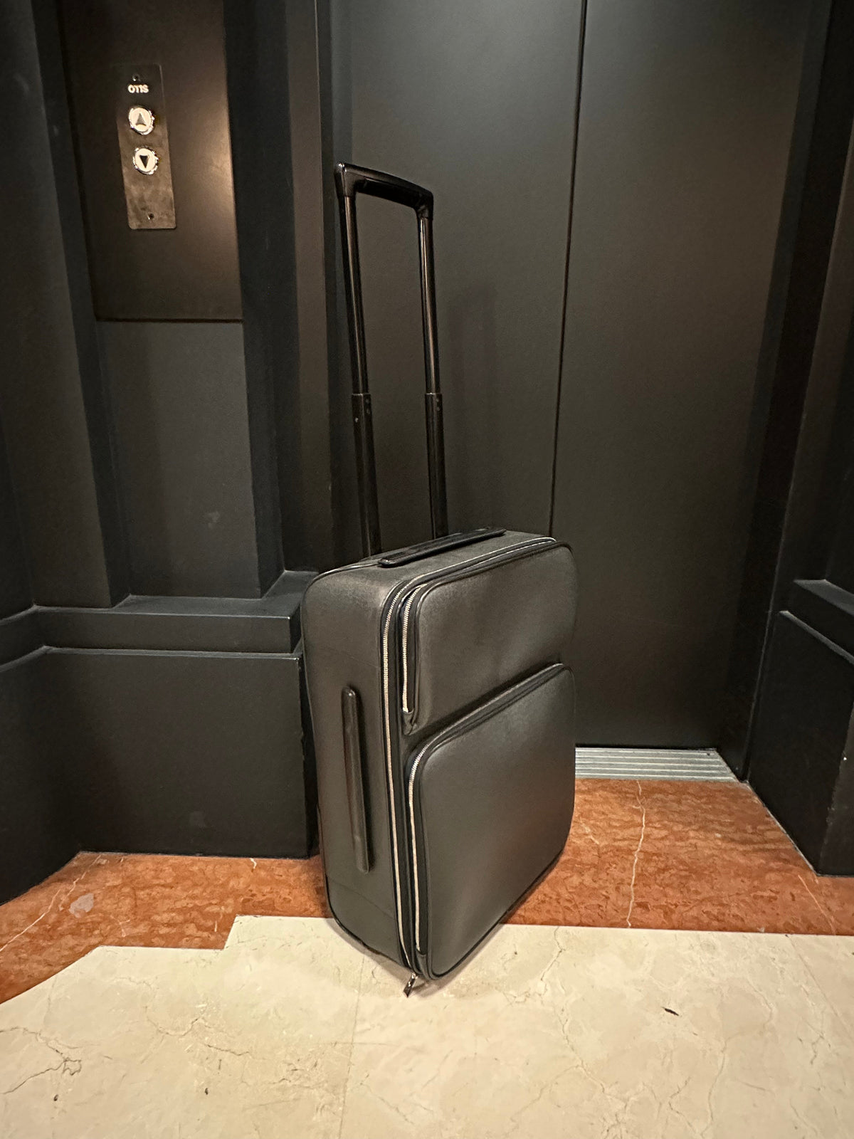Louis Vuitton - Valise Cabine Pegasse