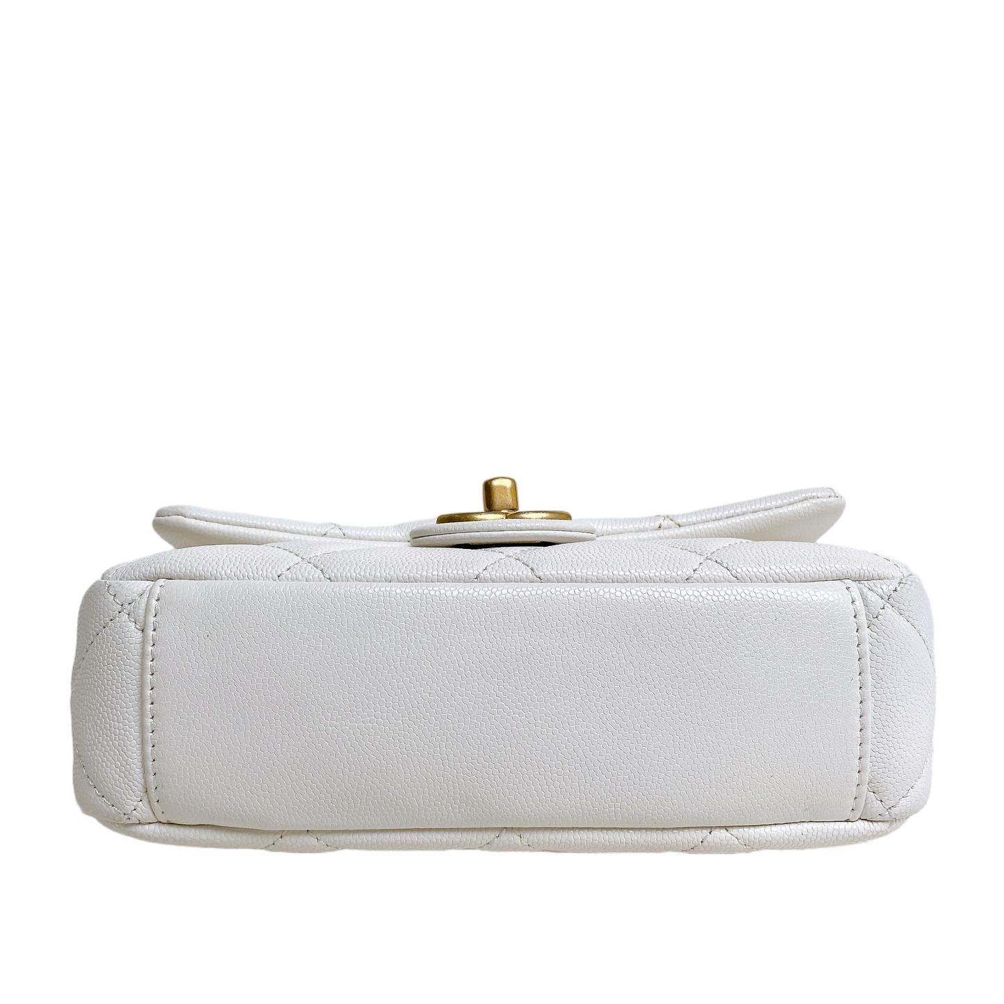 CHANEL FLAP COIN IN WHITE