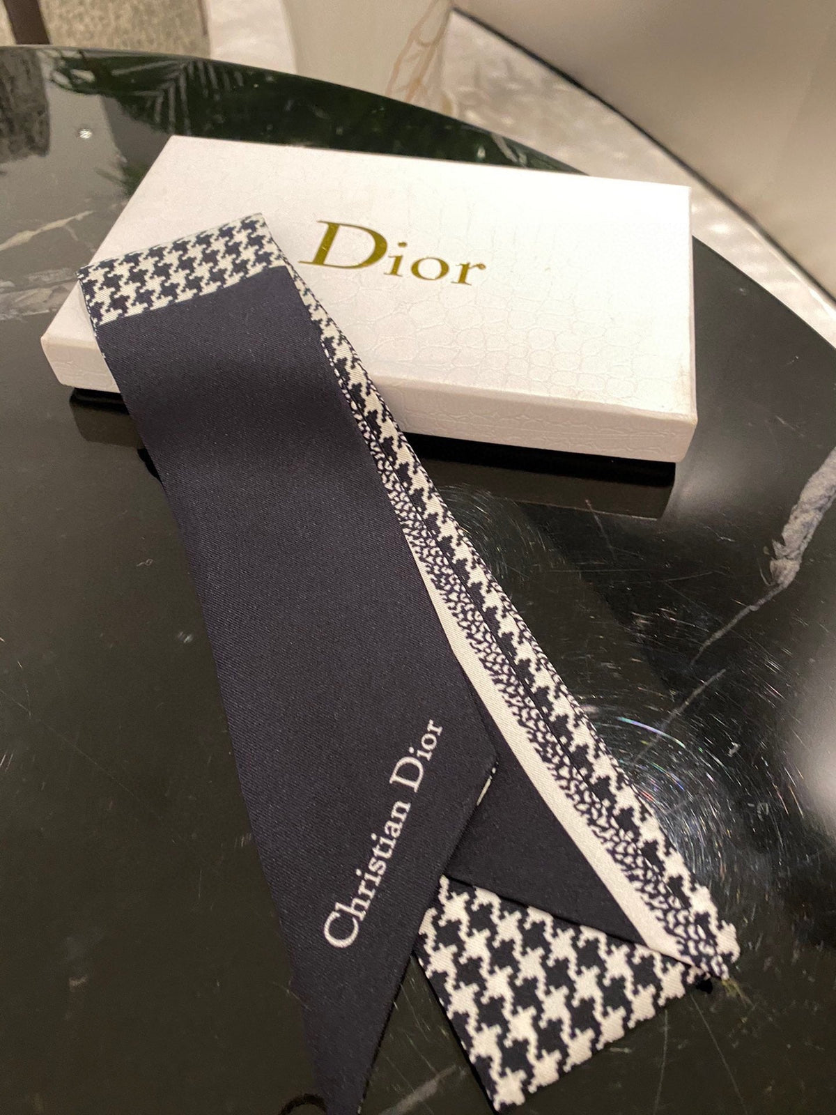 JW568 DR Scarf 100% silk twill