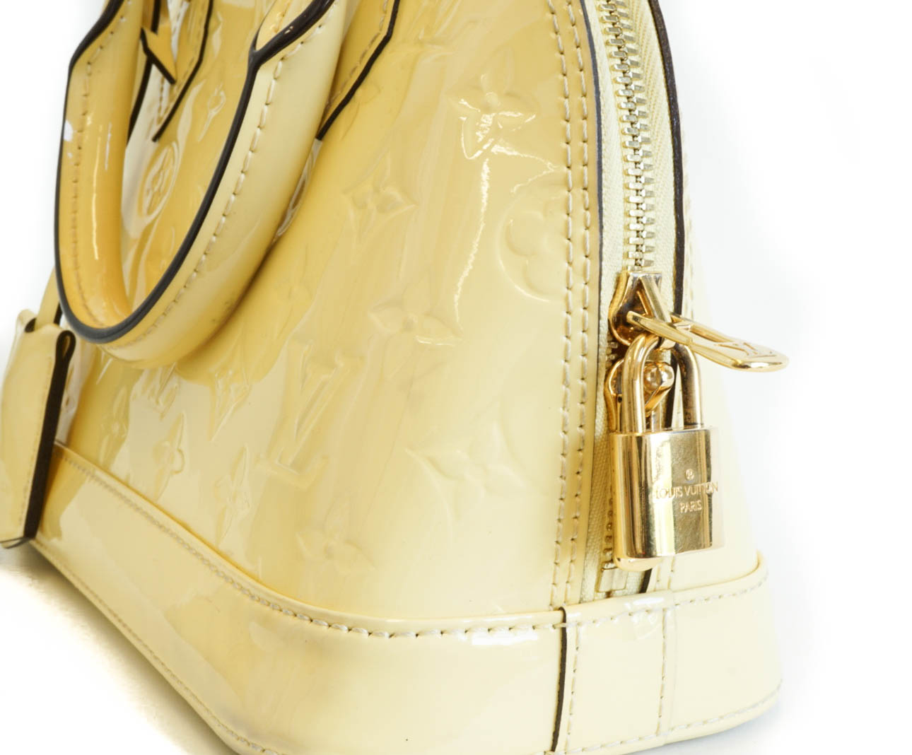 Louis-Vuitton Alma BB in Jaune Pale