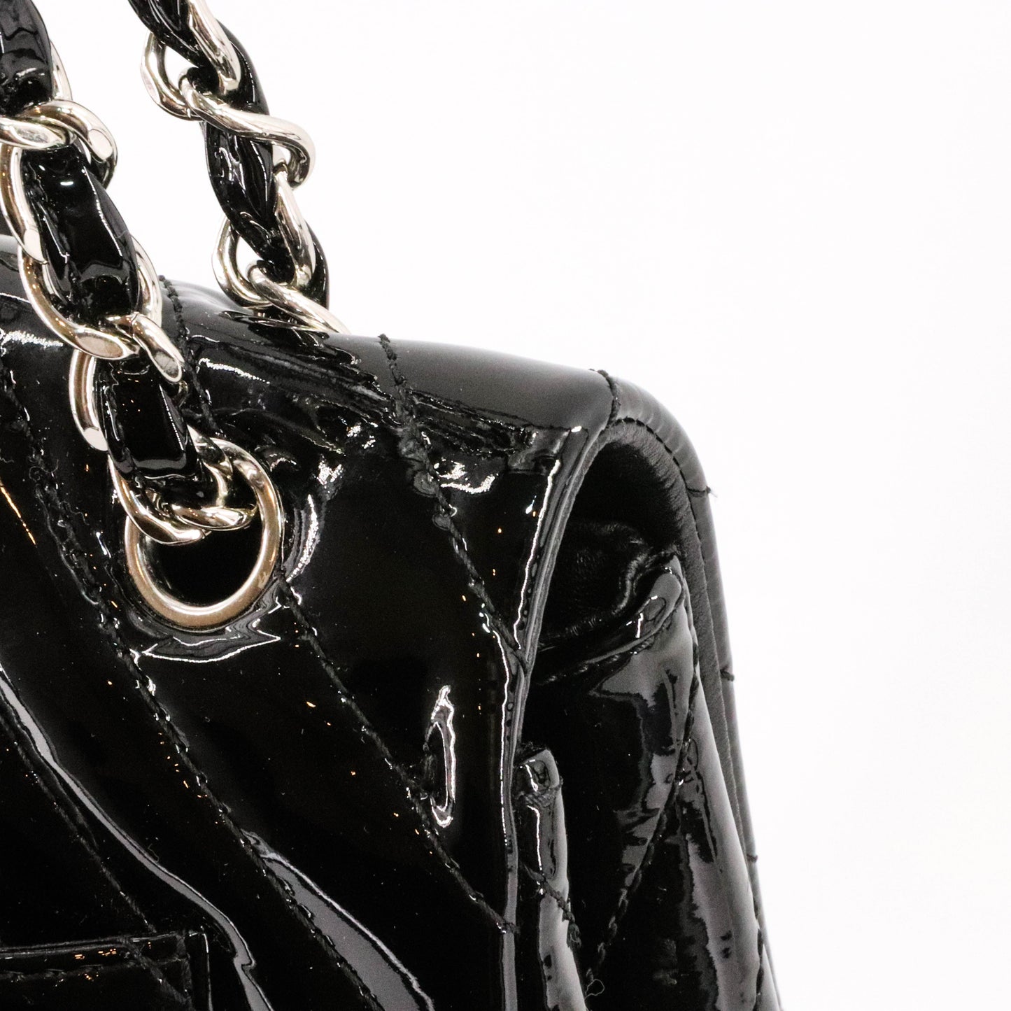 Classic Jumbo in Chevron Patent Leather with SWH Black