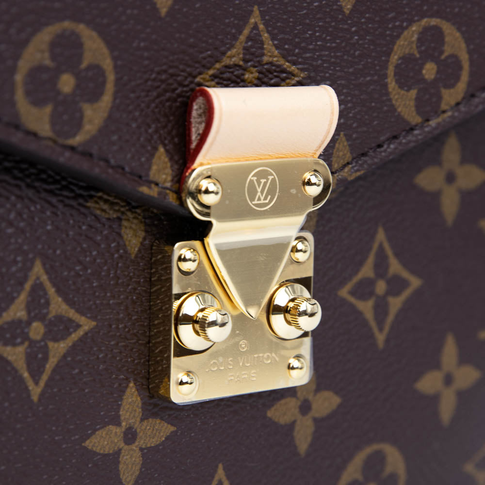 Louis-Vuitton Monogram Classic Pochette Métis Bag