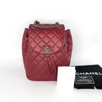 Quilted Backpack in Deep Red