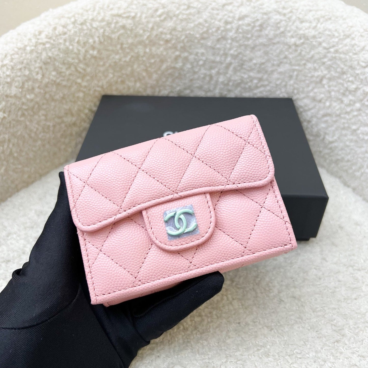 Chanel Trifold Small Wallet in 22C Pink Caviar LGHW