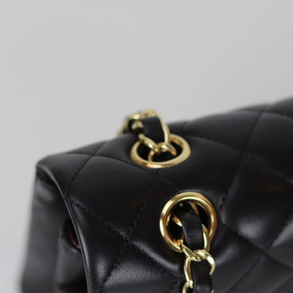 Classic Flap Black Medium Lambskin GHW