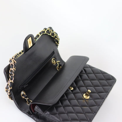 Classic Flap Black Medium Lambskin GHW