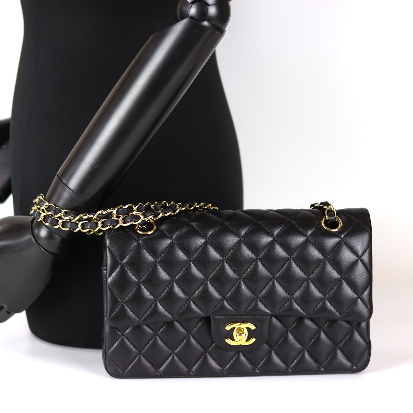 Classic Flap Black Medium Lambskin GHW