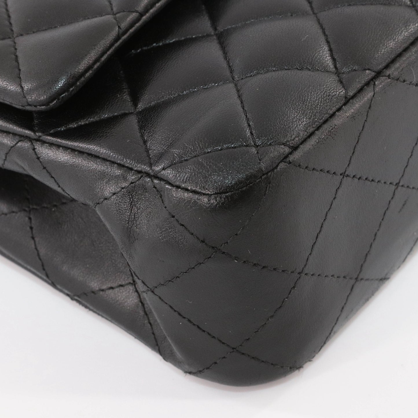 Classic Flap M/L Lambskin with GHW