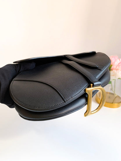 Dior Saddle Medium Black Grained Calfskin GHW⁣