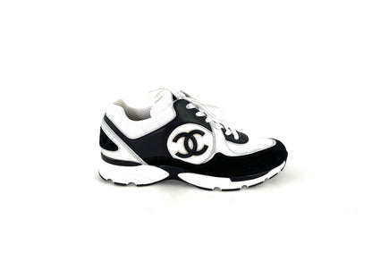 CHANEL 23C White Black Interlocking CC Sneakers 40.5