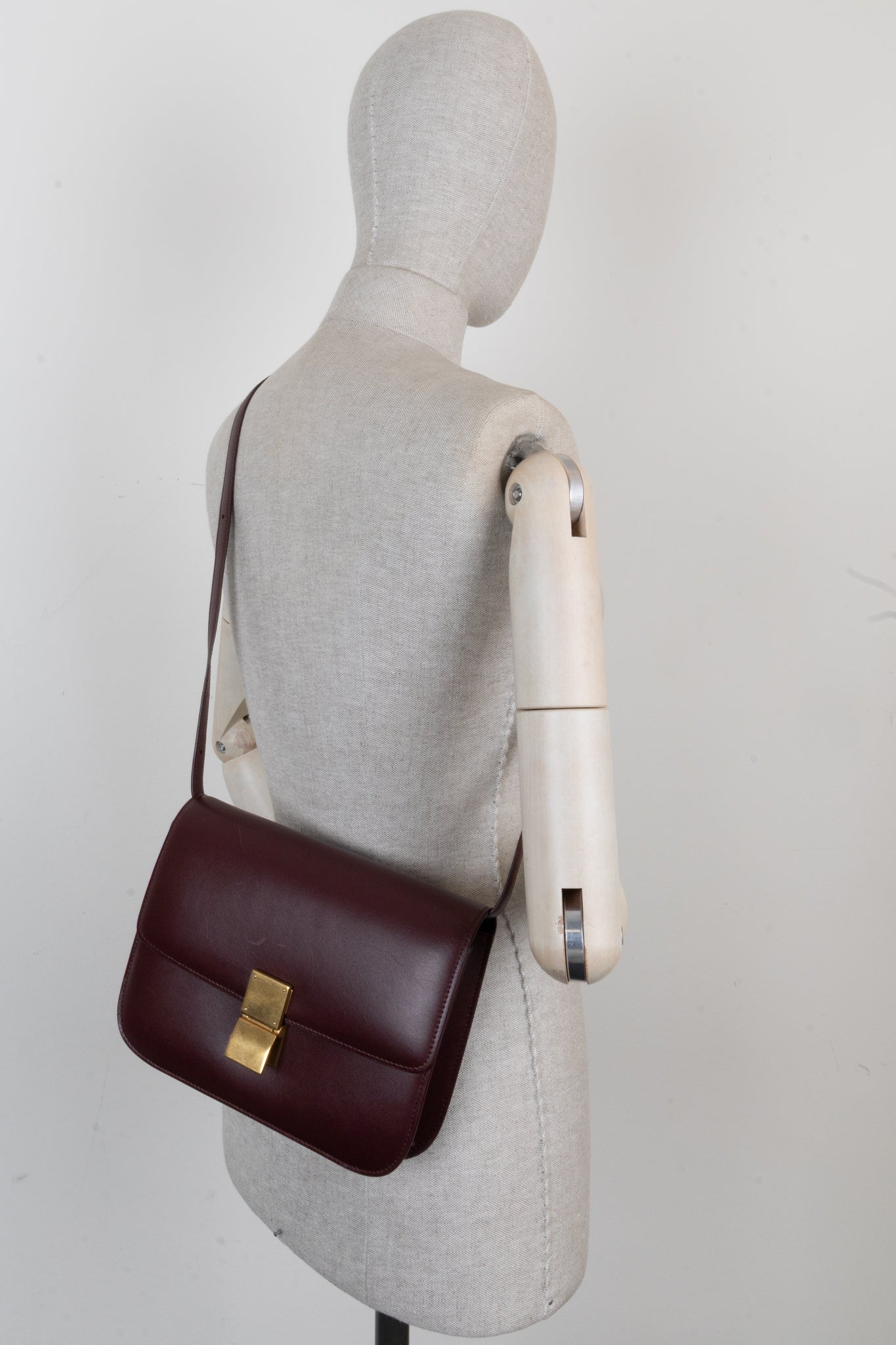 CÉLINE Classic MEDIUM Box Bag Burgundy