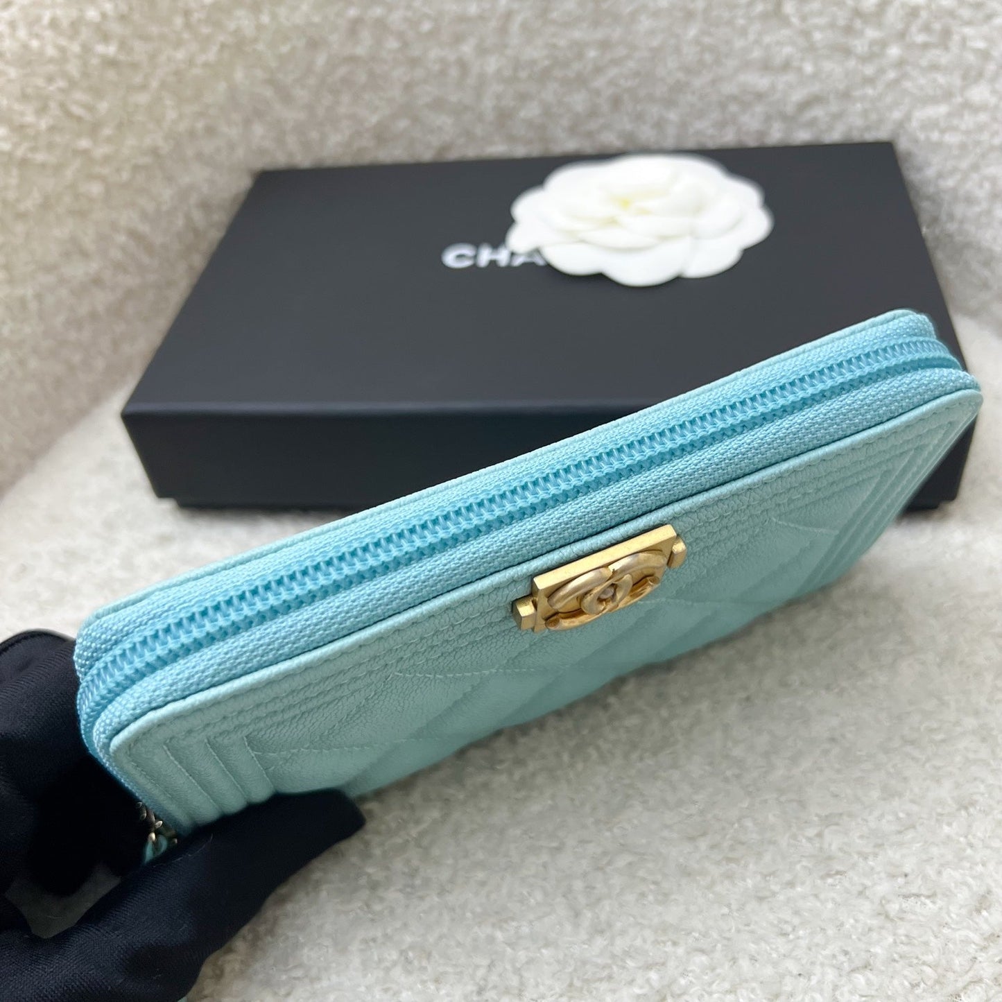 Chanel Boy Medium Mid Length Zippy Wallet in Tiffany Blue Caviar and AGHW (Model: A80566)