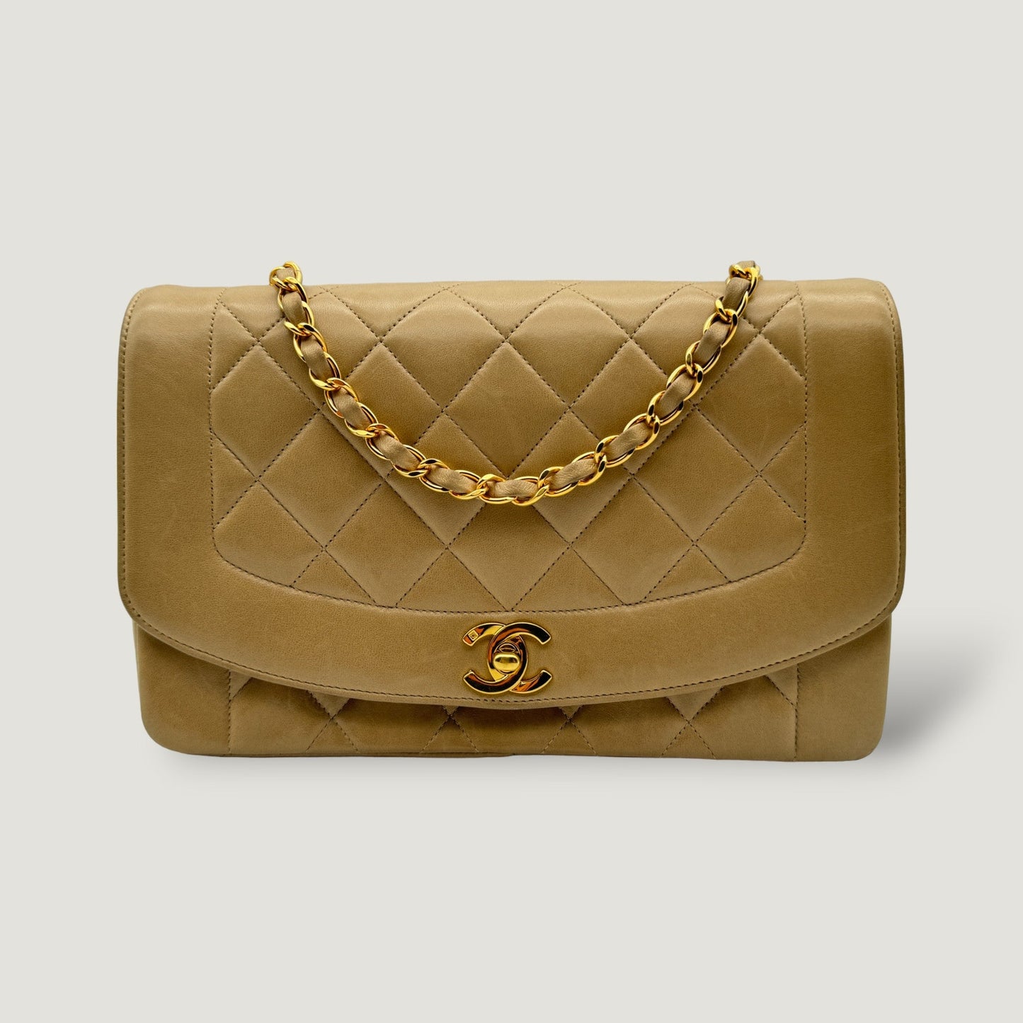 CHANEL DIANA MEDIUM BAG