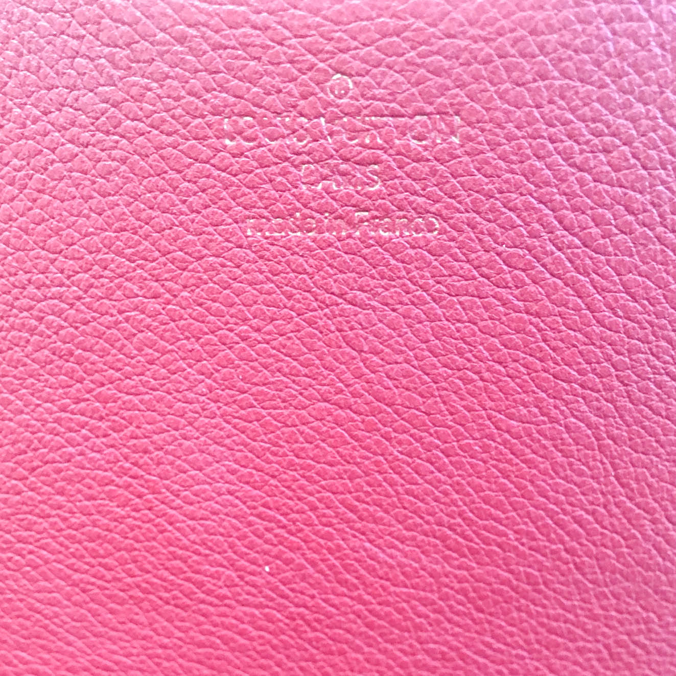 Louis-Vuitton Eden PM