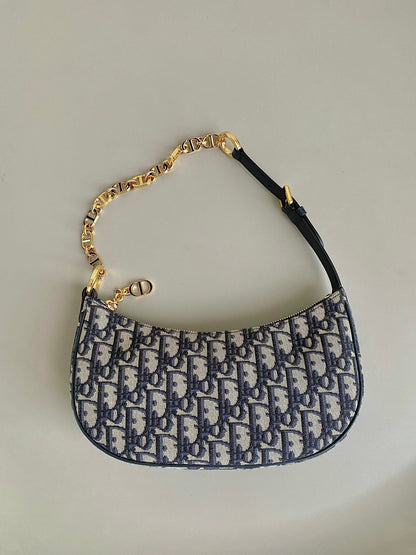DR291 CD Lounge Bag / HIGHEST QUALITY VERSION / 10 x 6 x 2 inches