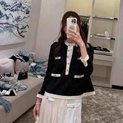 Chanel 25A Pullover / Sweater in Black and Ecru Mixed Fibers - Viscose and Polyamide - Sz 40 (Model: P80014)