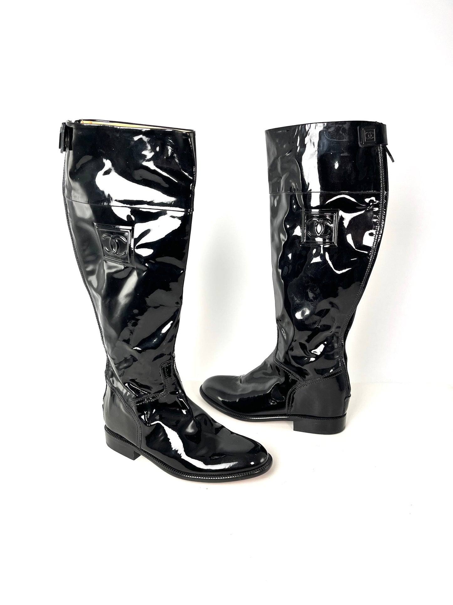 Vintage CHANEL CC Logo Patent Leather Black Long Flat Boots 37.5 7