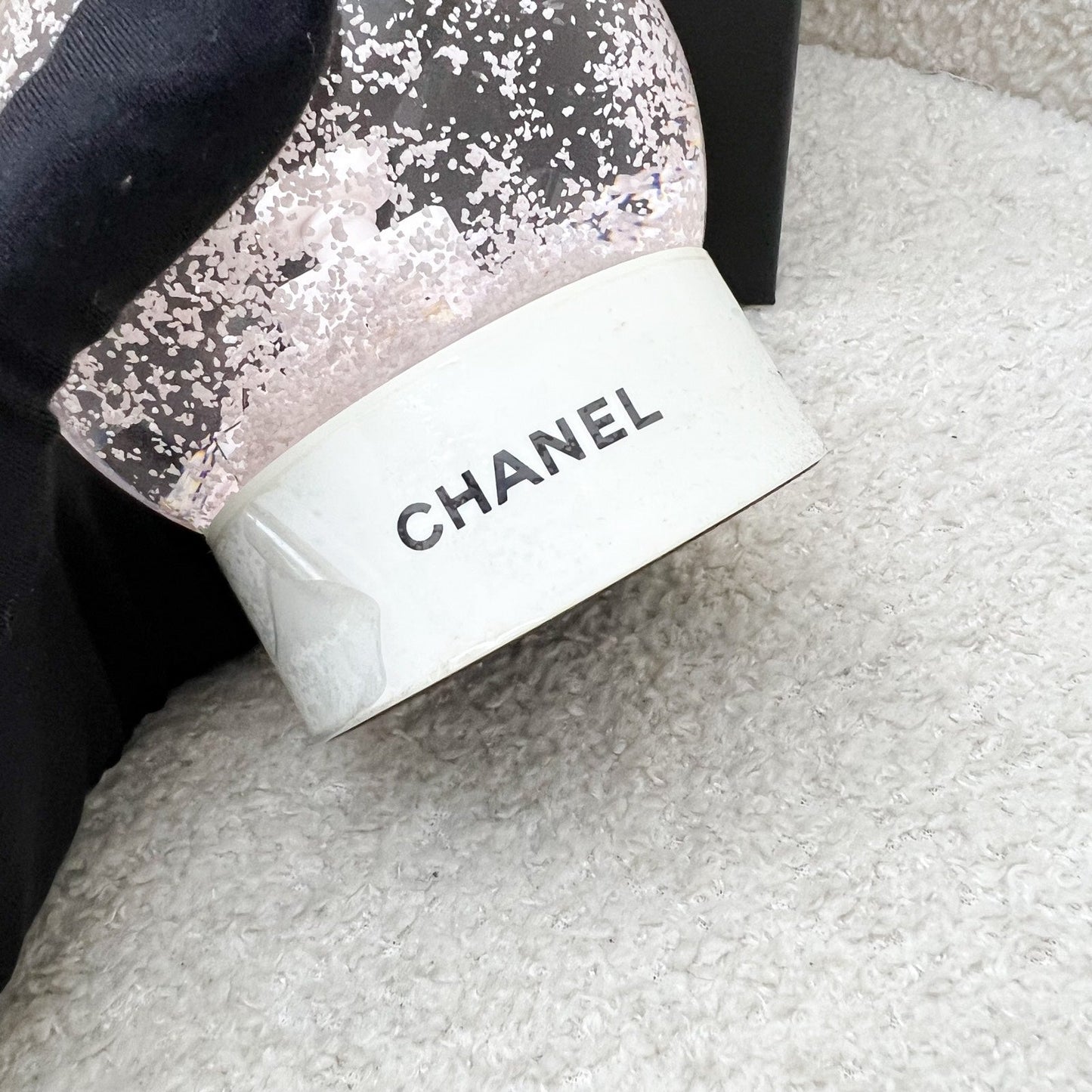 Chanel VIP Gift Perfume Bottles Snow Globe