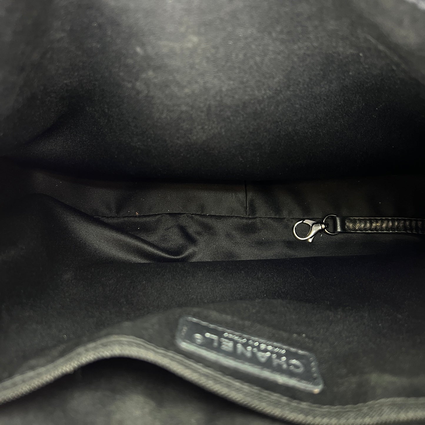 GST Black Tote Bag in Caviar Leather, Silver hardware