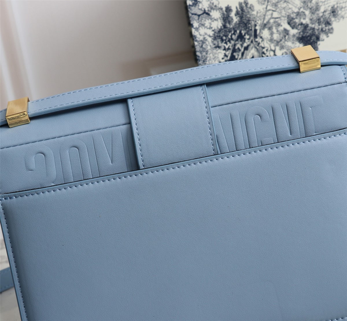 DR274 30 Montaigne Bag / 9.5 x 6.5 x 3 inches