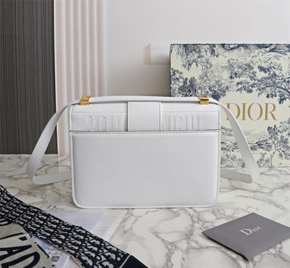 DR275 30 Montaigne Bag / 9.5 x 6.5 x 3 inches