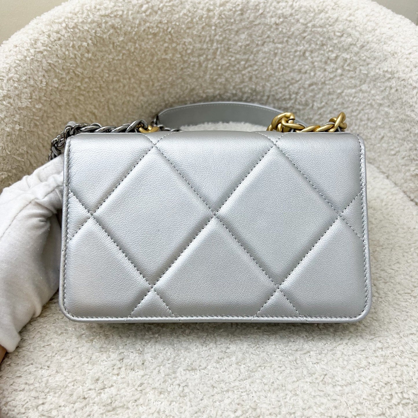 Chanel 19 Wallet on Chain WOC in Silver Lambskin and 3-Tone HW (Model: AP3267)