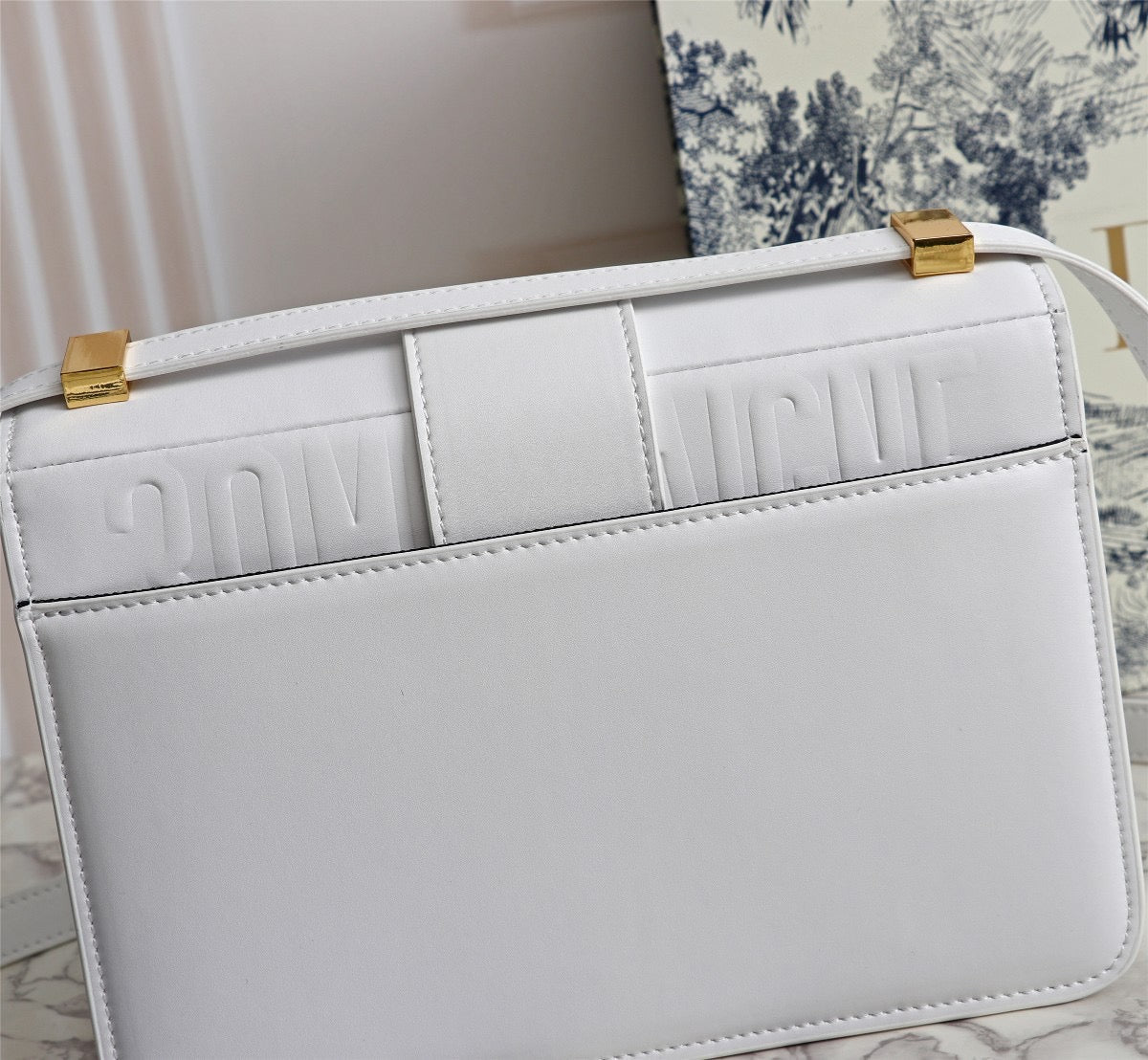 DR275 30 Montaigne Bag / 9.5 x 6.5 x 3 inches
