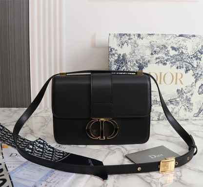 DR275 30 Montaigne Bag / 9.5 x 6.5 x 3 inches